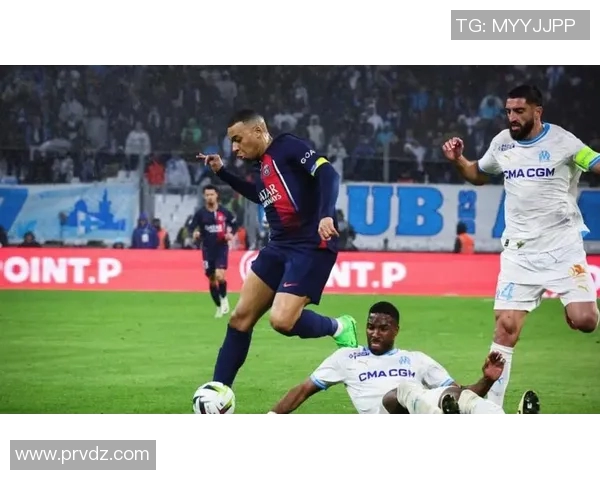 巴黎圣日耳曼宣布新一任主教练上任，球队迎来新的挑战