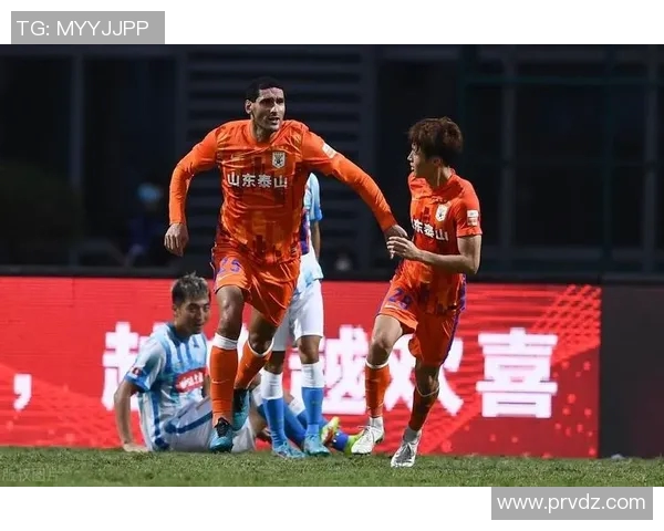 费莱尼精彩进球助力山东泰山再创辉煌续写胜利篇章