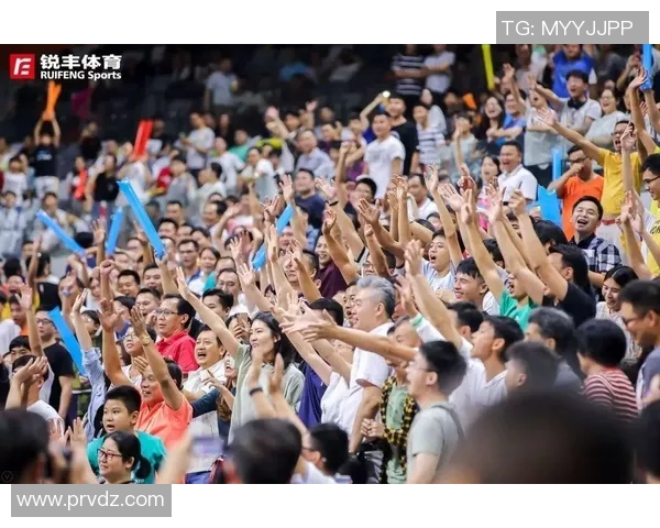 哈尔滨少年CBA城市赛吸引万名观众现场支持